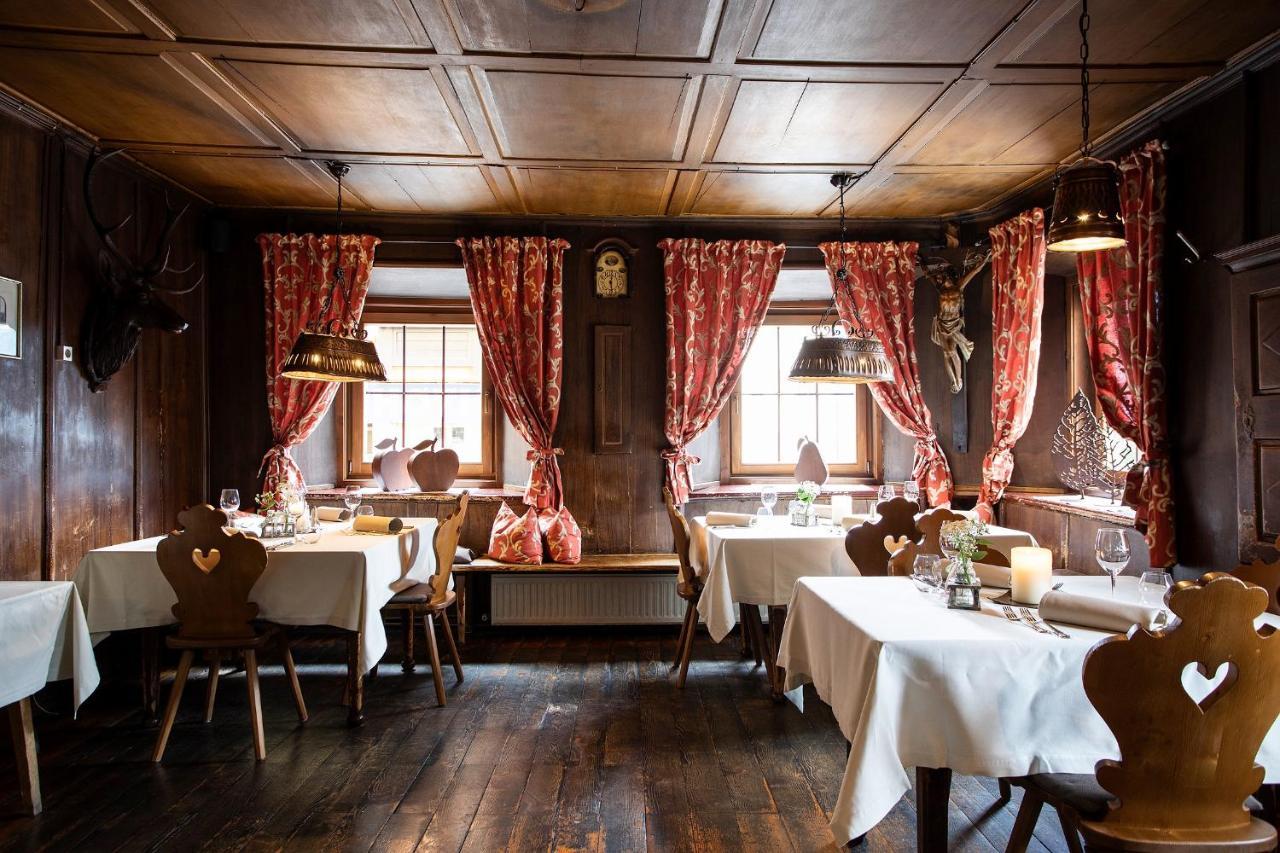 Zum Hirschen Hotel 3*
