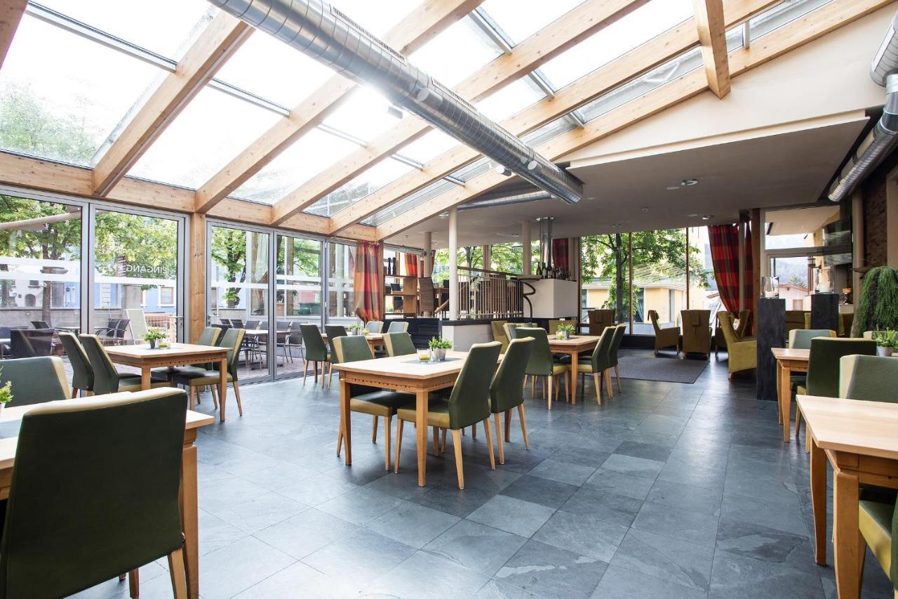 Zum Hirschen Hotel