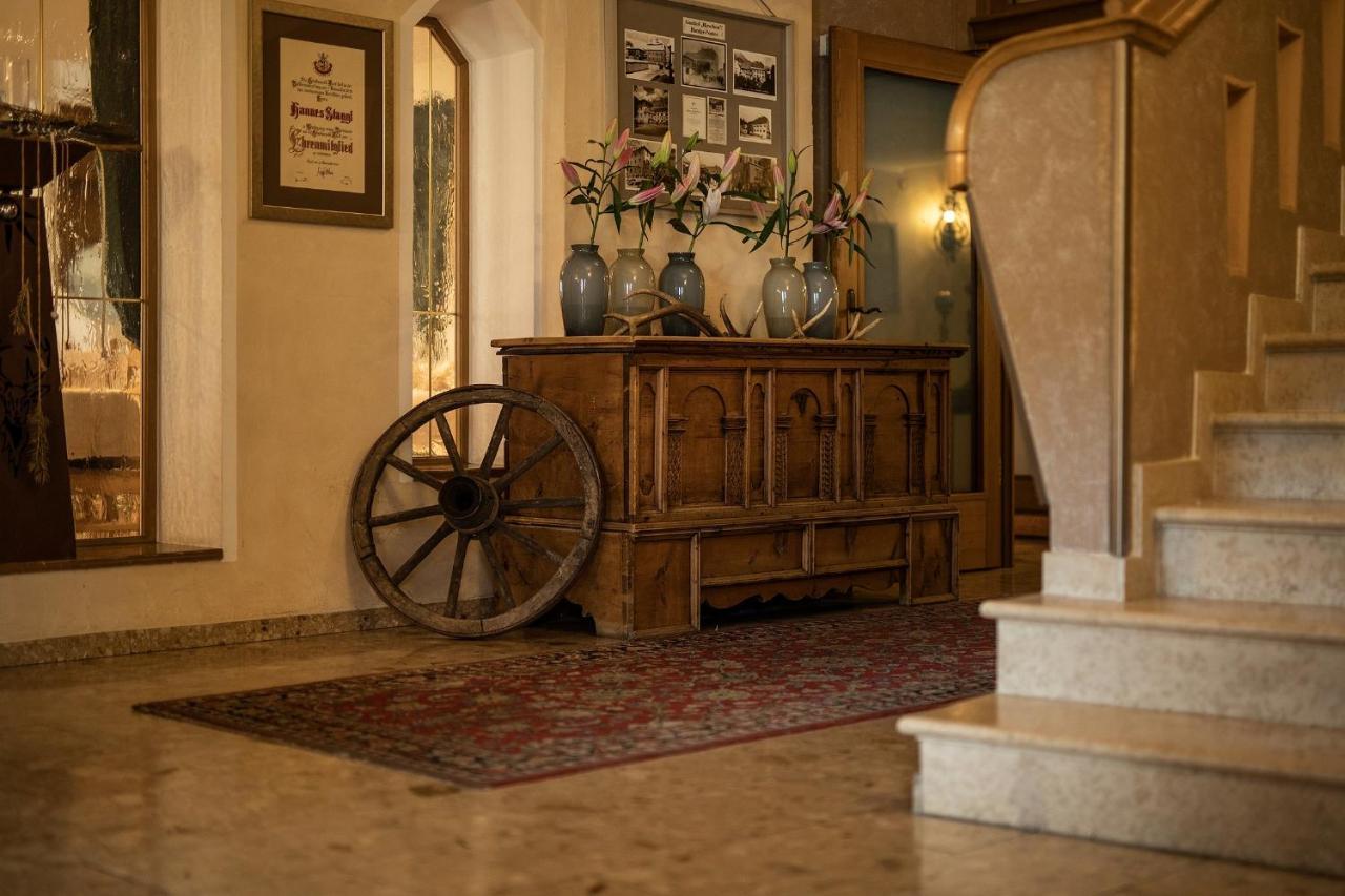 Zum Hirschen Hotel